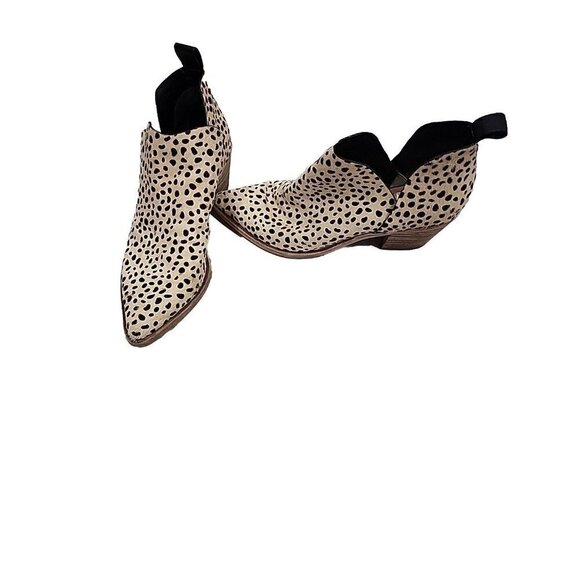 Dolce Vita Sonni Leopard Calf Hair Ankle Booties, size 7.5 - Picture 1 of 9